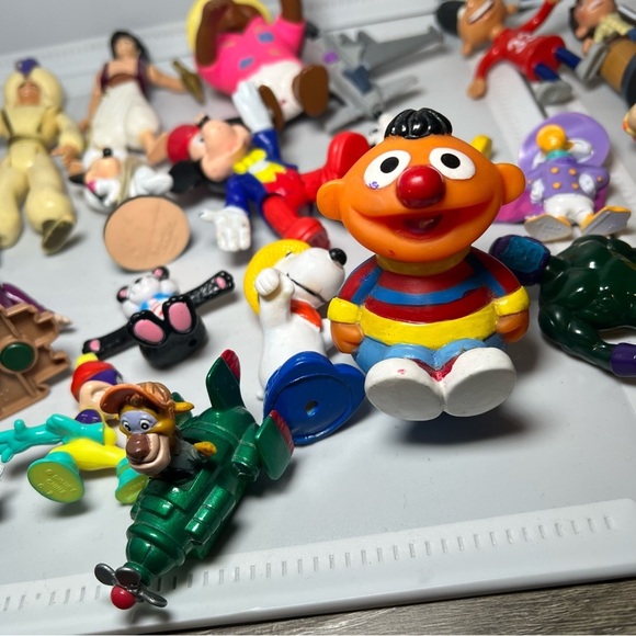 Vintage Toy Lot 41 McDonald’s Disney Pixar Snoopy Variety - Picture 8 of 11